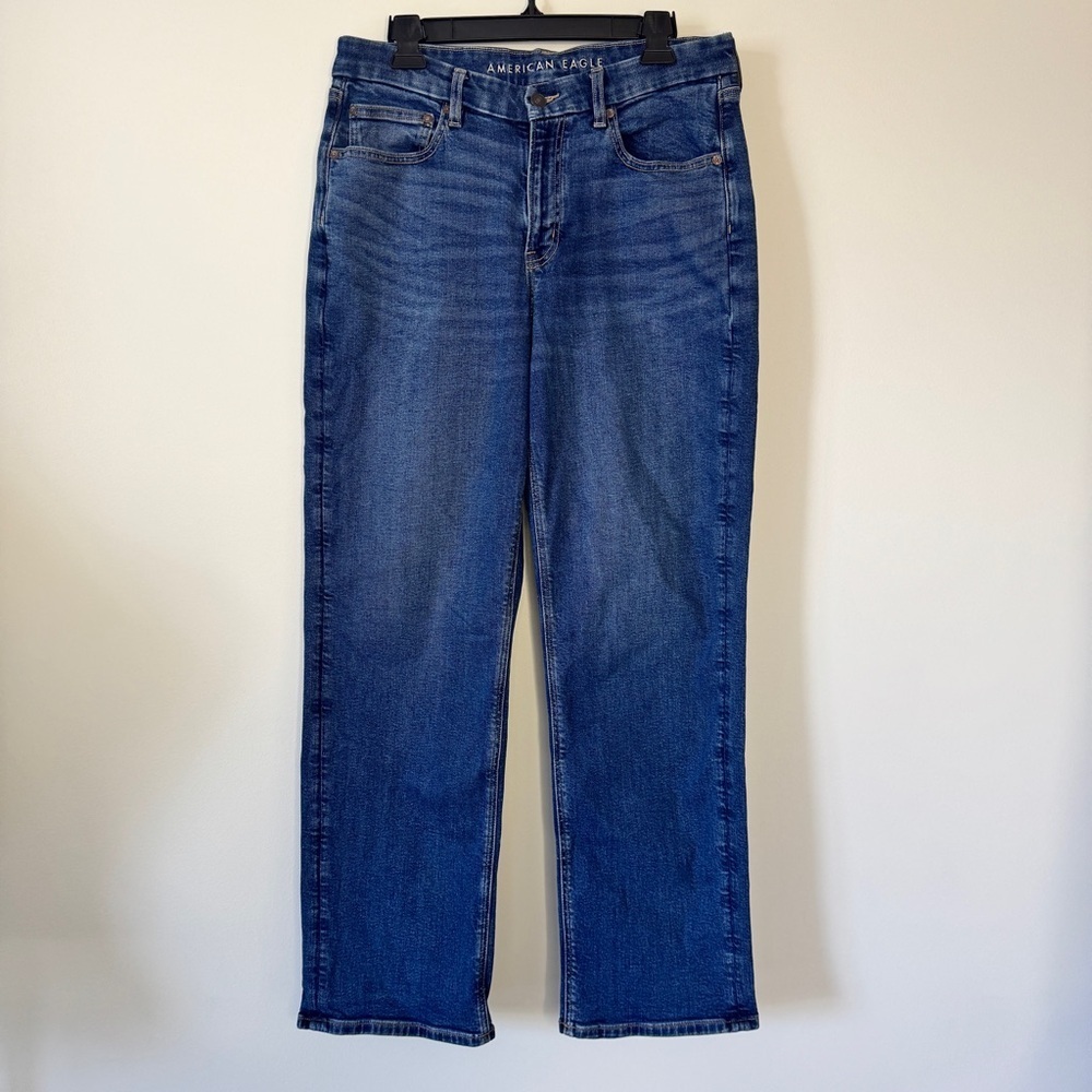 American Eagle Curvy Straight Jeans Medium Blue Wash Sz 12